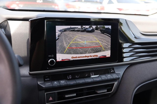 Toyota Camry Vehicle Image 16