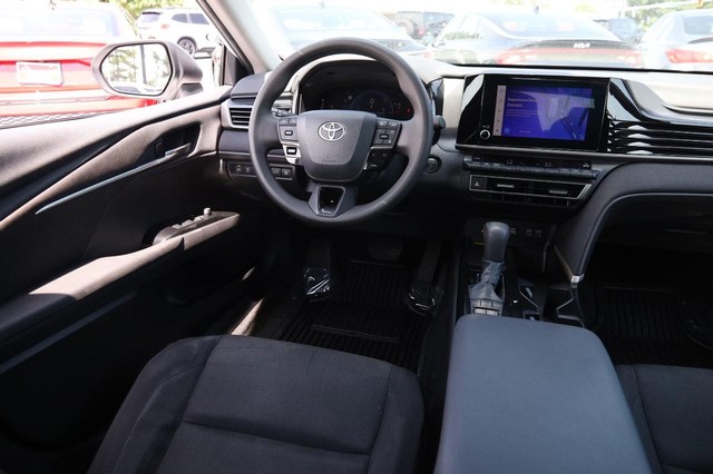 Toyota Camry Vehicle Image 22