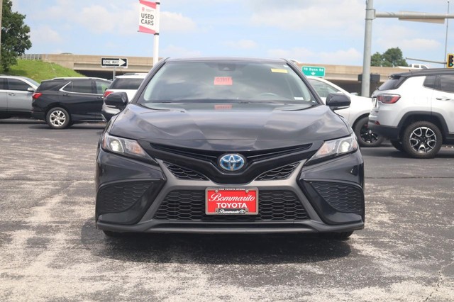Toyota Camry Vehicle Image 03