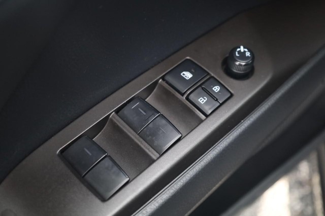 Toyota Camry Vehicle Image 10