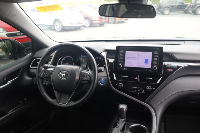 Toyota Camry Vehicle Image 22