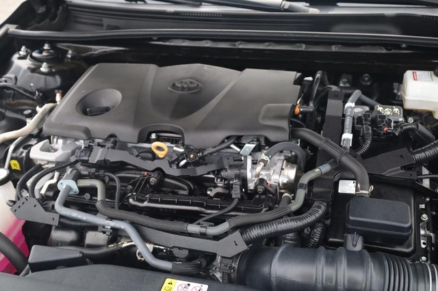 Toyota Camry Vehicle Image 24