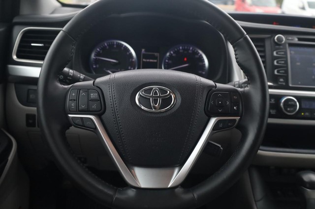 Toyota Highlander Vehicle Image 07