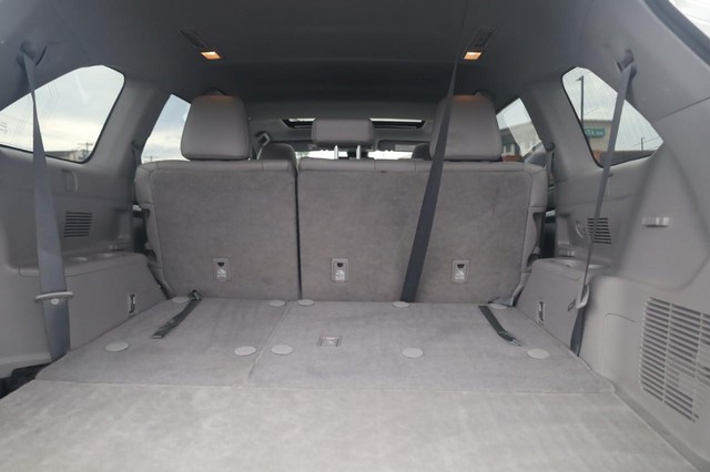 Toyota Highlander Vehicle Image 29