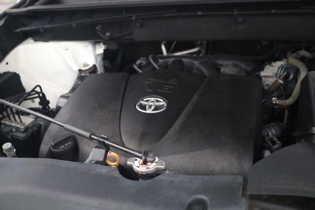 Toyota Highlander Vehicle Image 30