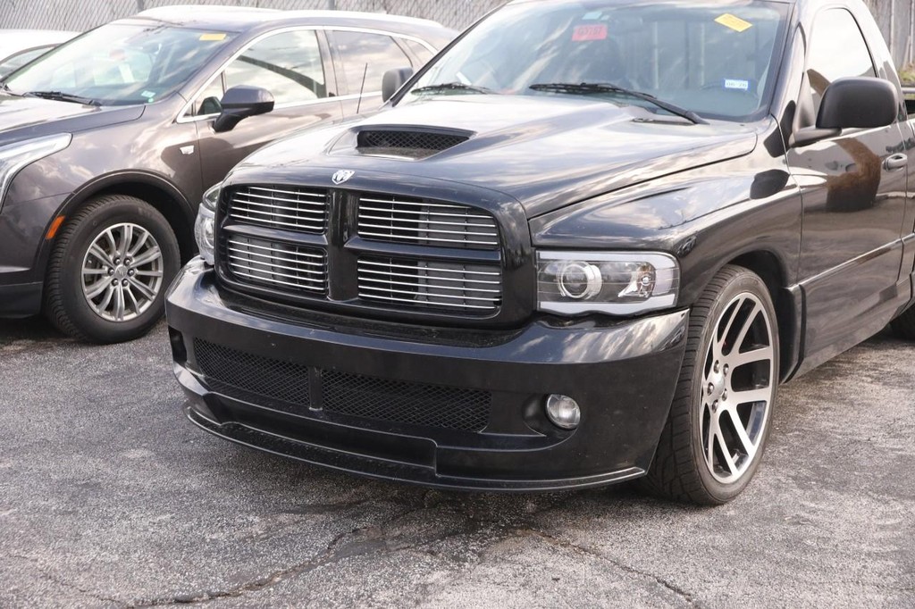 Dodge Ram SRT-10 Vehicle Full-screen Gallery Image 2