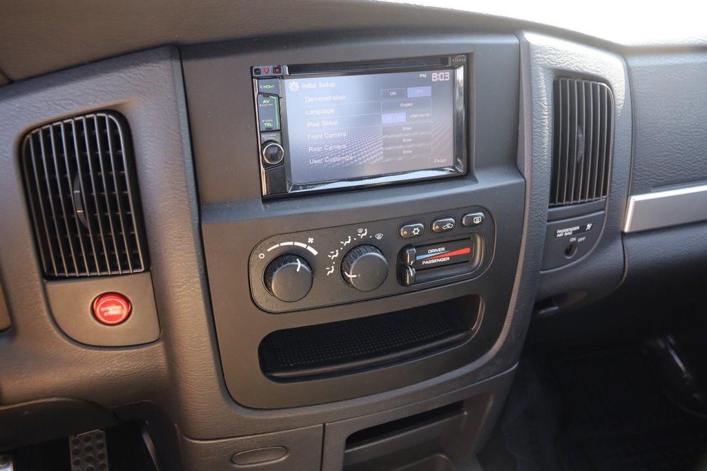 Dodge Ram SRT-10 Vehicle Full-screen Gallery Image 19
