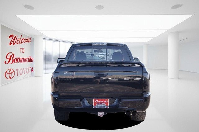 Dodge Ram SRT-10 Vehicle Full-screen Gallery Image 6