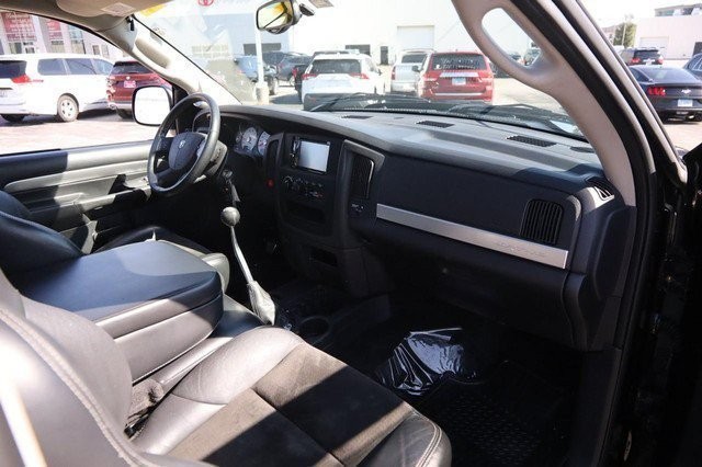 Dodge Ram SRT-10 Vehicle Full-screen Gallery Image 27