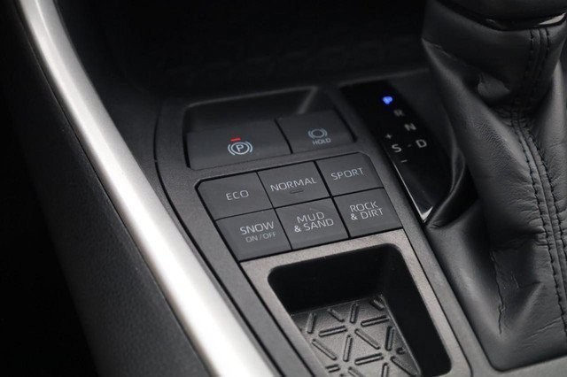 Toyota RAV4 Vehicle Full-screen Gallery Image 19