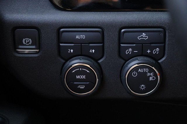 Chevrolet Silverado 1500 Vehicle Image 14
