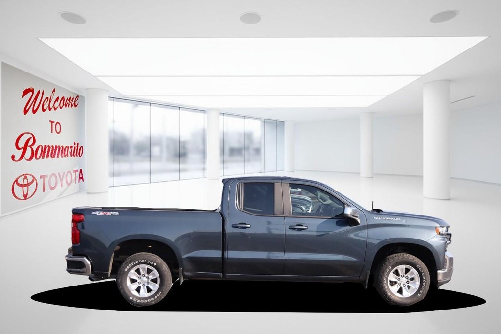 Chevrolet Silverado 1500 Vehicle Full-screen Gallery Image 05