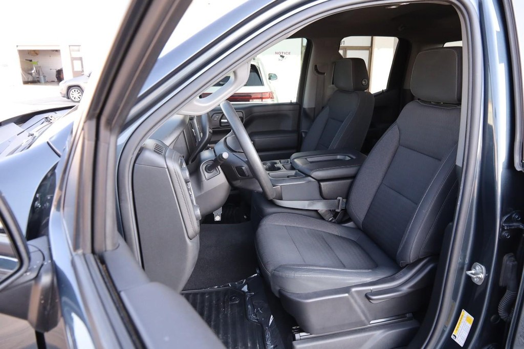 Chevrolet Silverado 1500 Vehicle Full-screen Gallery Image 08