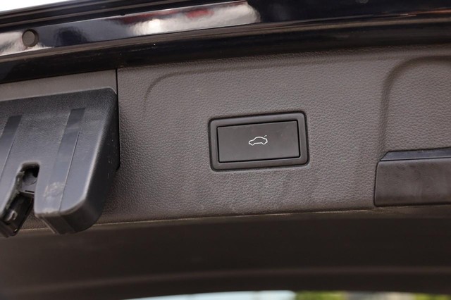 Volkswagen Atlas Vehicle Image 08