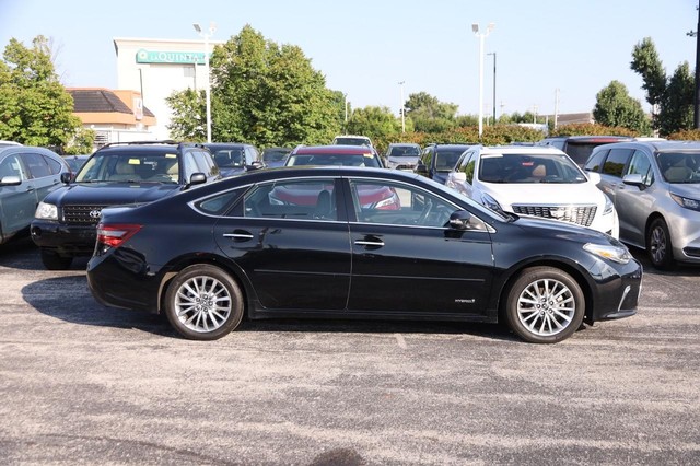 Toyota Avalon Hybrid Vehicle Image 05