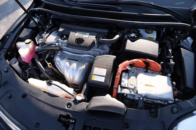 Toyota Avalon Hybrid Vehicle Image 30