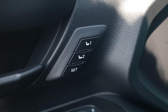 Toyota 4Runner Vehicle Image 11