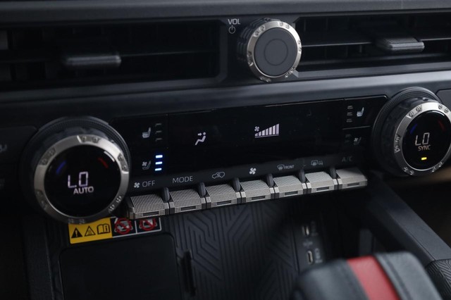 Toyota 4Runner Vehicle Image 16