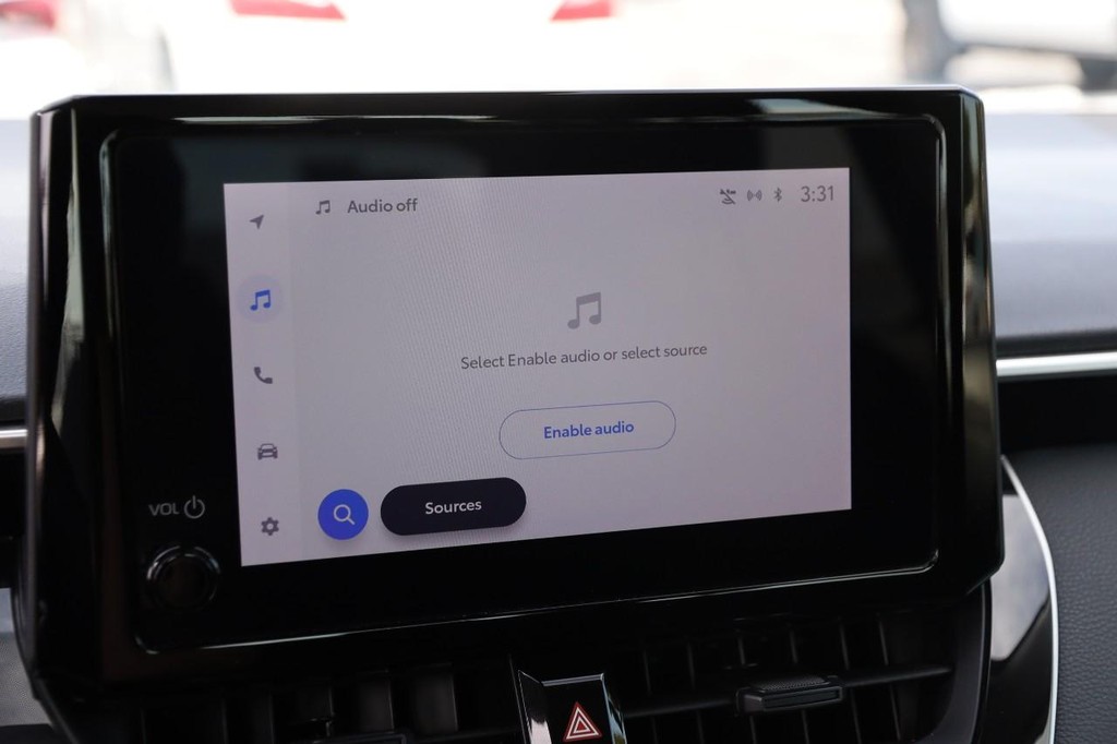 Toyota Corolla Vehicle Full-screen Gallery Image 17