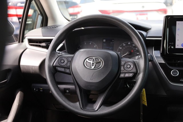 Toyota Corolla Vehicle Image 24
