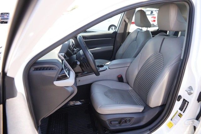 Toyota Camry Vehicle Image 08