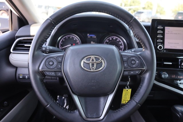 Toyota Camry Vehicle Image 10