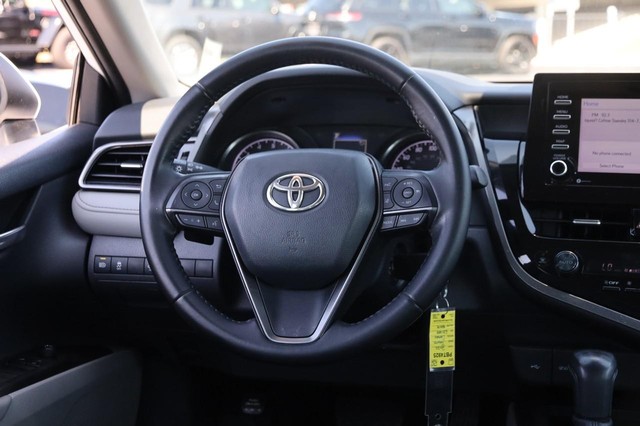 Toyota Camry Vehicle Image 23