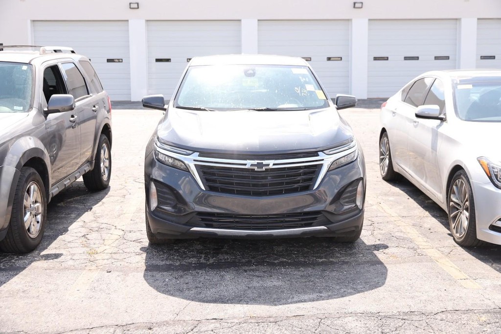 Chevrolet Equinox Vehicle Full-screen Gallery Image 03