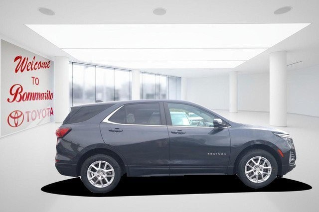 Chevrolet Equinox Vehicle Full-screen Gallery Image 5