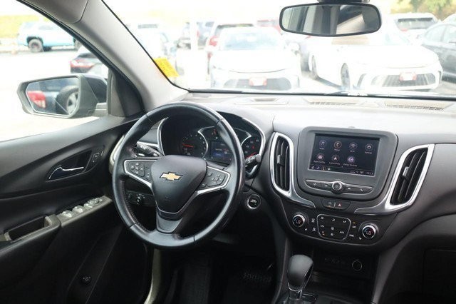 Chevrolet Equinox Vehicle Full-screen Gallery Image 23
