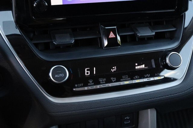 Toyota Corolla Cross Vehicle Image 18