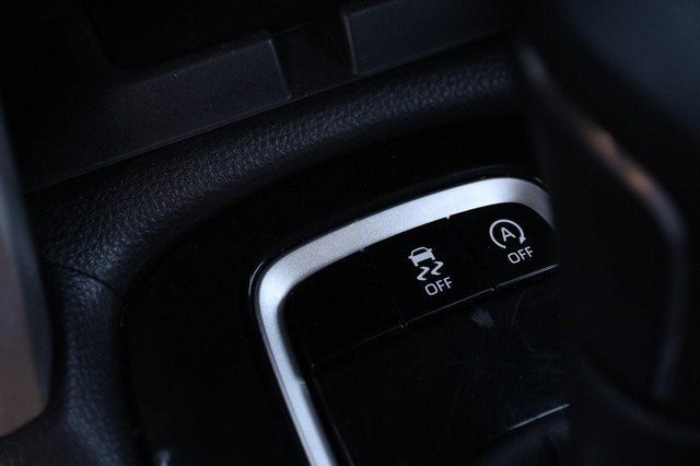Toyota Corolla Cross Vehicle Image 19