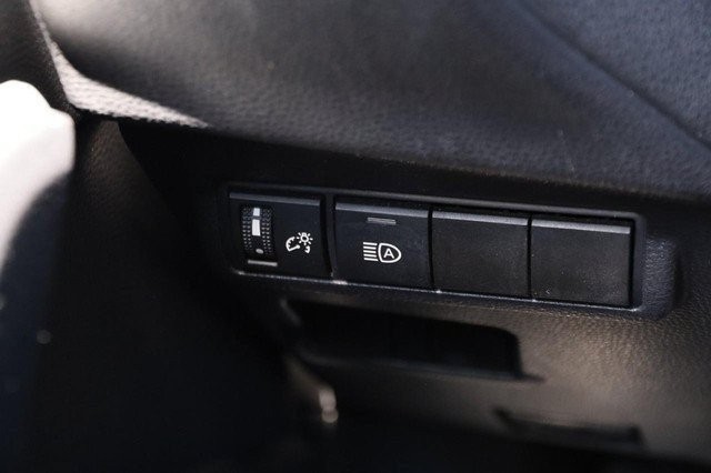 Toyota Corolla Cross Vehicle Image 21