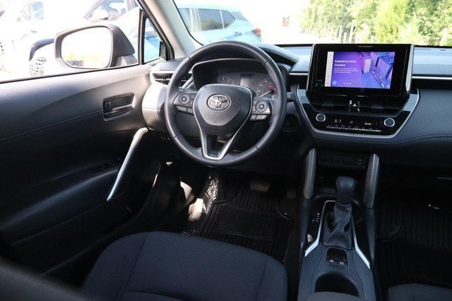 Toyota Corolla Cross Vehicle Image 23