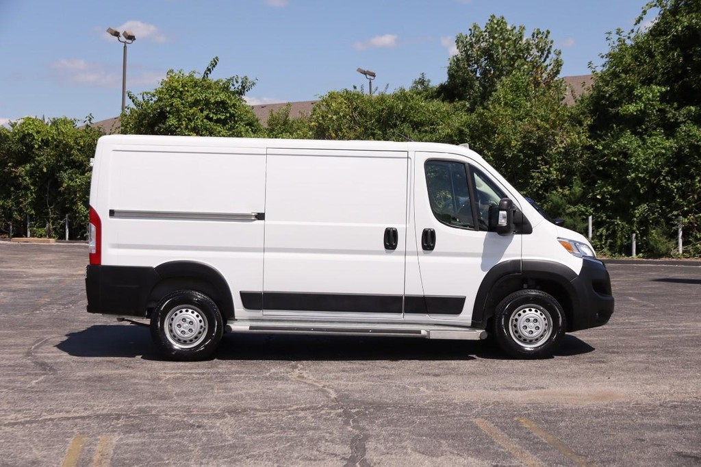 Ram ProMaster Cargo Van Vehicle Full-screen Gallery Image 5