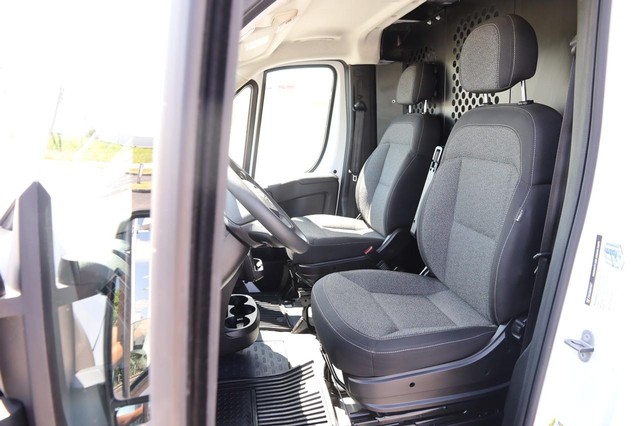 Ram ProMaster Cargo Van Vehicle Image 10