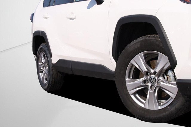 Toyota RAV4 Vehicle Image 03