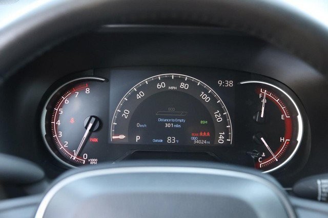 Toyota RAV4 Vehicle Image 13