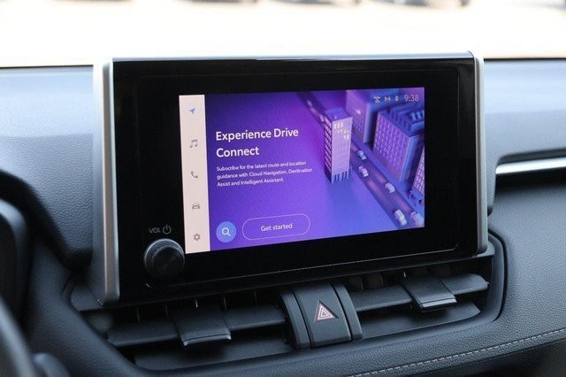 Toyota RAV4 Vehicle Image 15