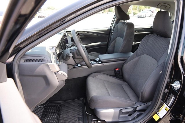 Toyota Camry Vehicle Image 08