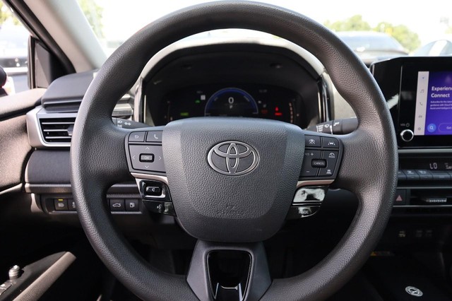 Toyota Camry Vehicle Image 10
