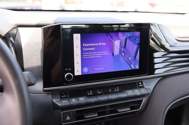Toyota Camry Vehicle Image 15
