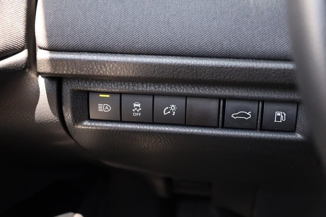 Toyota Camry Vehicle Image 20