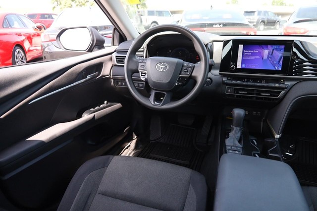 Toyota Camry Vehicle Image 22