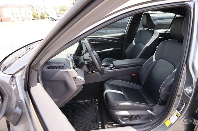 Toyota Camry Vehicle Image 08