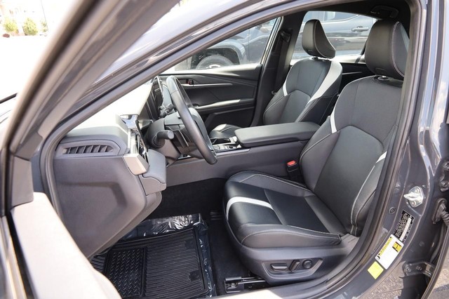 Toyota Camry Vehicle Image 08