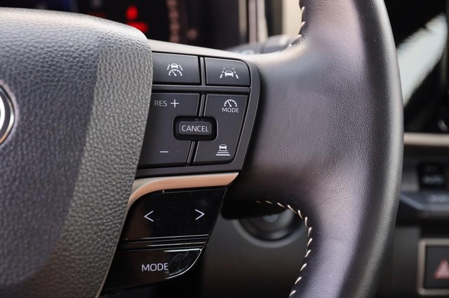 Toyota Camry Vehicle Image 12