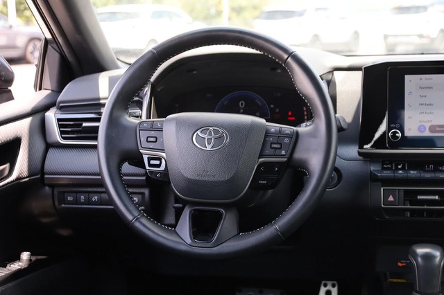 Toyota Camry Vehicle Image 24