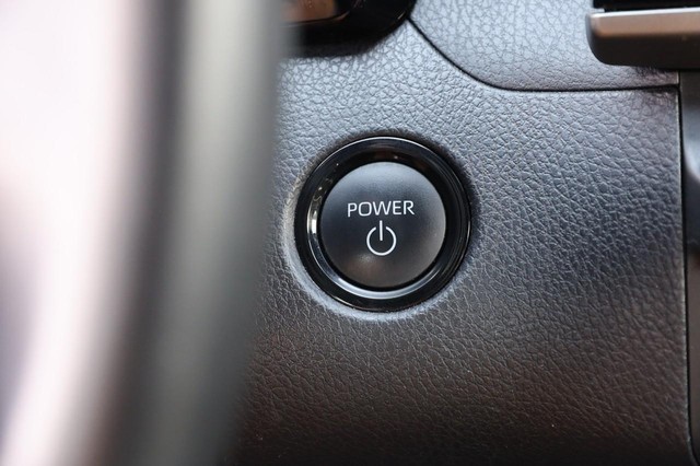 Toyota Camry Vehicle Image 15