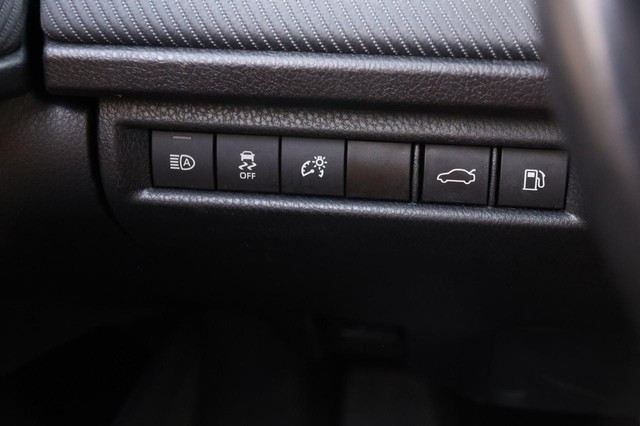 Toyota Camry Vehicle Image 22